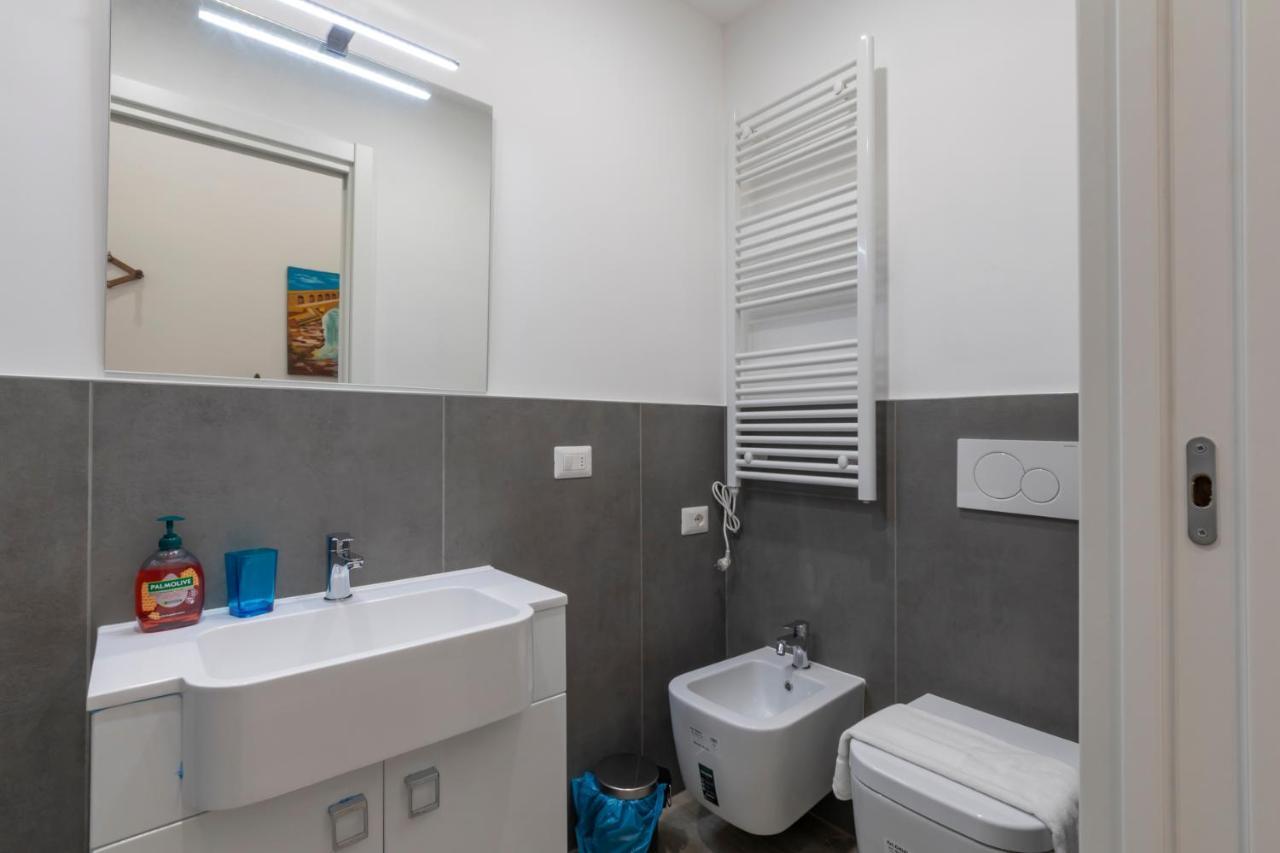 New Apartment - Gallura 11 Milan Luaran gambar